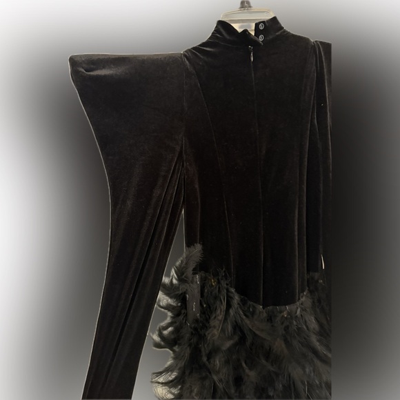 Oscars Rhinestone Black Feathered Gown - Picture 5 of 7